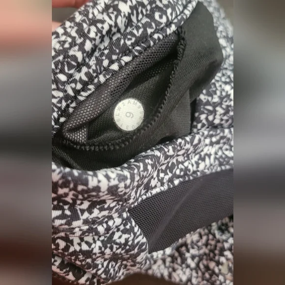 Lululemon Pavement Pusher - Picture 7 of 7